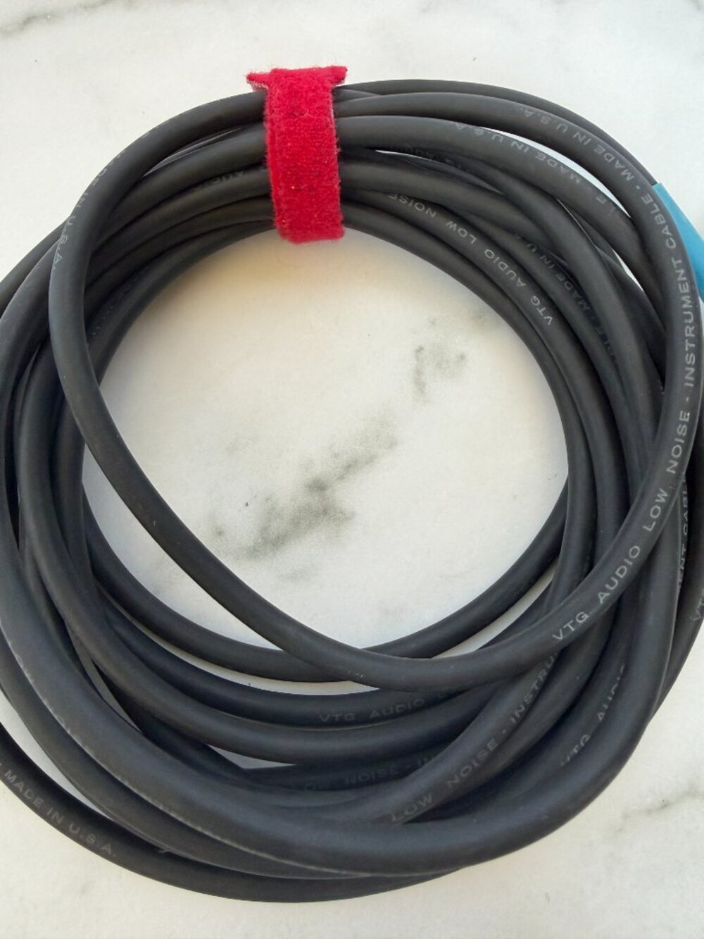 Neutrik VTG Audio 1/4" Instrument Cable Made in USA Black EG186 18.5-foot - Picture 4 of 6
